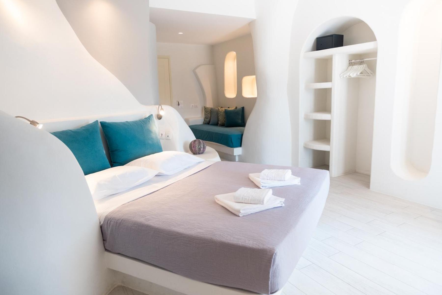Aloni & Hotel 3*